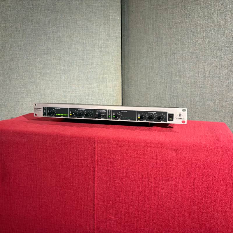 Behringer Ultrafex II EX3100 2-Channel Multiband Sound Enhancement Processor 1990s - Black / Silver Bild 1