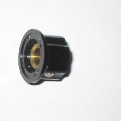 ONE used Toya B-1122 Vintage Boss Pedal Replacement KNOB, JAPAN, 1980s, fits split shaft pot - for OD1,DM2,PH1,CE2&more [NO pot/NO pedal(s)] black hard plastic, top side has silver colored reflector, 1 set screw, center under-side is brass color metal image 24