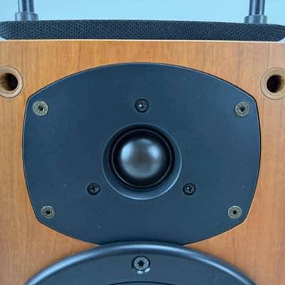Tannoy Revolution R1 Bookshelf Speakers Set With Manual - Matched Pair - B-Wired image 3