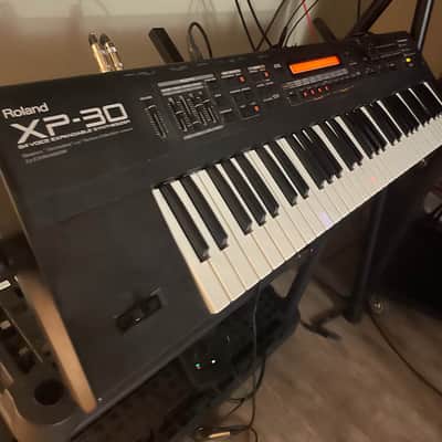 Roland XP-30 61-Key 64-Voice Expandable Synthesizer 1999 - 2004 - Black