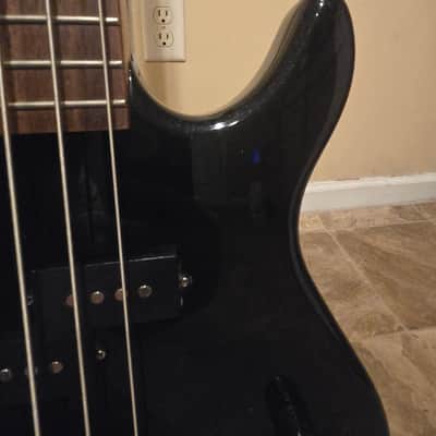 Squier MB-4 Skull Electric Bass Guitar image 9