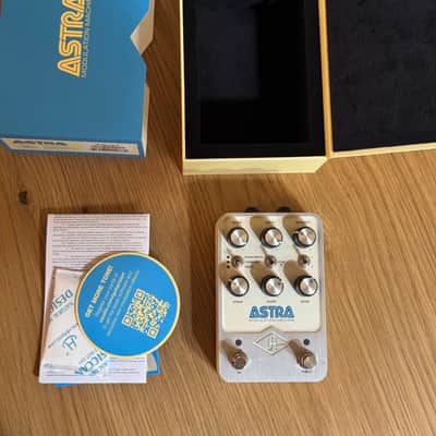 Universal Audio Astra Modulation Machine 2021 - Present - White image 7