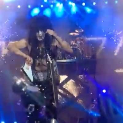 KISS Paul Stanley Makeup Imprint Stage Used/Smashed Guitar 2014 Signed image 7