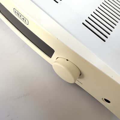 Hegel Rost Integrated Amplifier w/ Remote image 2