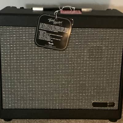 Fender Tone Master FR-10 1000-Watt 1x10" Active Guitar Speaker Cabinet 2023 - Present - Black image 2