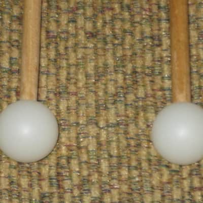 ONE pair new old stock (with packaging) Musser M4225 Mallets, white 1" medium-hard poly-ball head with birch handles -- recommended use is for bells or xylophone (from around 2019) Made in USA image 11