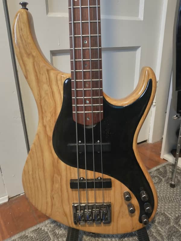 The Bass Company TBC JJ-400 - Natural USA image 1
