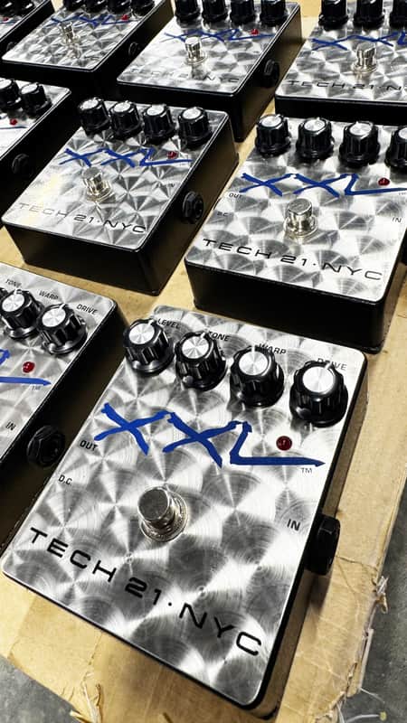 Tech 21 XXL Drive 1990s Diamond Plate | Reverb