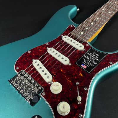 Fender American Professional Classic Stratocaster - Faded Sherwood Green Metallic image 3