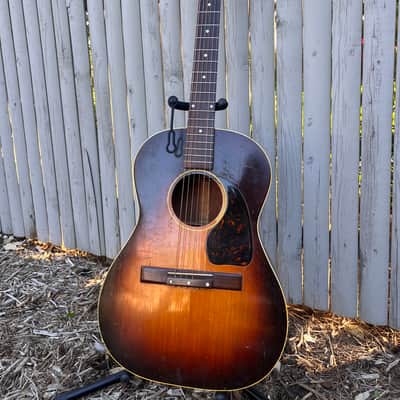 1946 Gibson LG-2 - Script Logo - Sunburst w/ Hardshell Case image 1