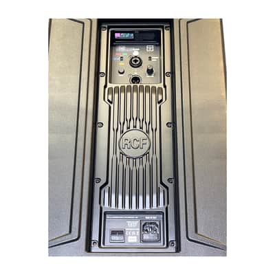 RCF EVOX-J9 2100W Portable Active Three-Way Column Array Speaker System (Used) image 5