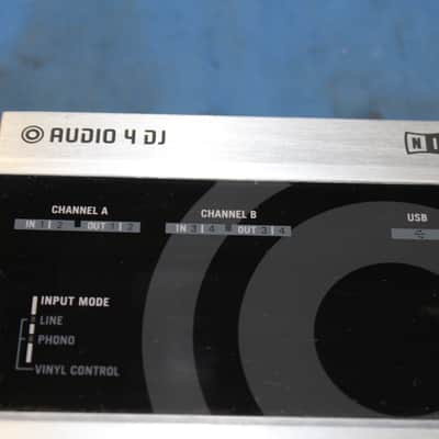 Native Instruments Audio 4 DJ, USB Audio Interface image 4