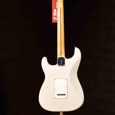 Fender Player II Stratocaster HSS - White Blonde image 2
