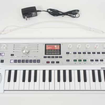 [SALE Ends May 18] KORG microKORG 2 MWH Limited Pearl White Analog Modeling Synthesizer Vocoder w/ mic, 100-240V PSU