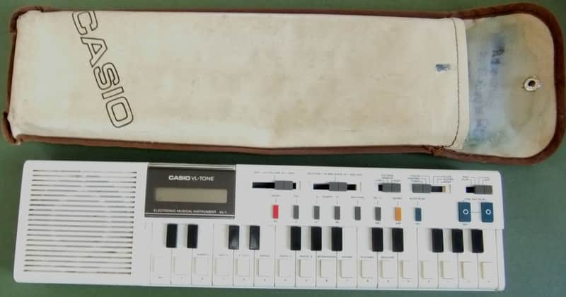 RARE, VINTAGE CASIO VL-TONE CLASSIC 1980s MINIATURE SYNTH - FULLY WORKING WITH SPEAKER ISSUE - VERY GOOD image 1