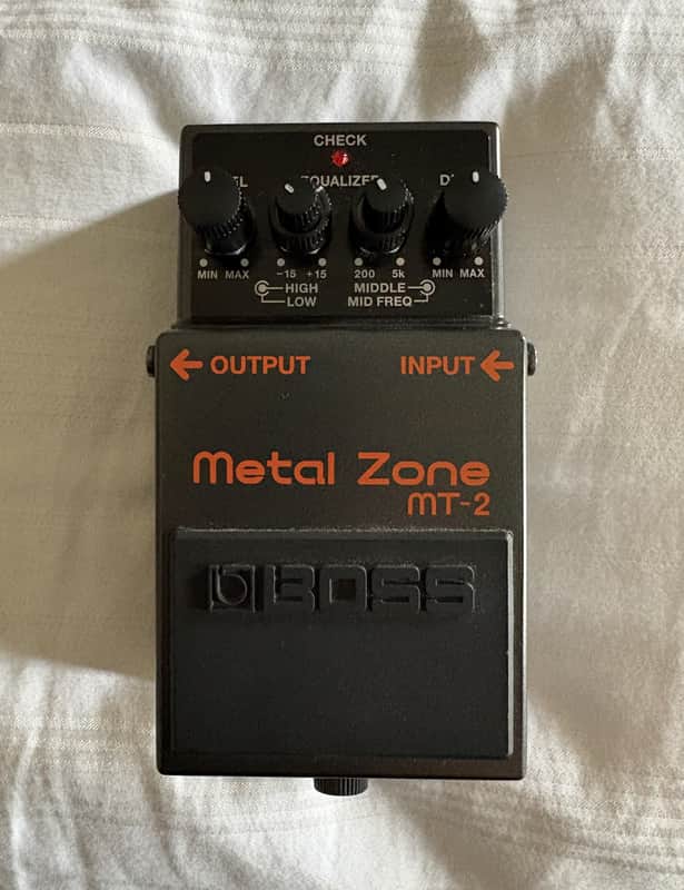 Boss MT-2 Metal Zone (Silver Label) Bild 1
