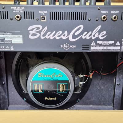 Roland Blues Cube Stage combo with switching pedal and cover image 3