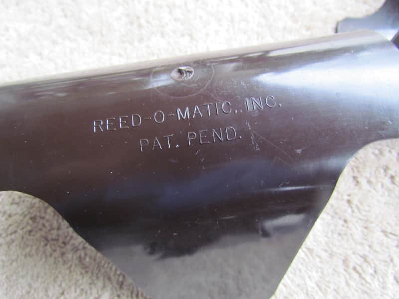 REED-O-MATIC Guitar Hangers Set Of 2 Brown Plastic 70's? Reed-o-matic Hanger Stands Cool Weird Older image 1