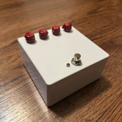 Jext Telez White Pedal V2 2017 - 2019 - White with Red Knobs image 1