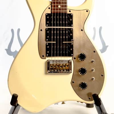 Daion Barbarian White Electric Guitar w/ Original Daion Branded Hardshell Case image 3