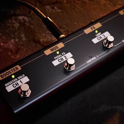 Boss GA-FC EX Expanded Floor Foot Controller Bundle w/2x Strukture S6P48 Wove... image 4