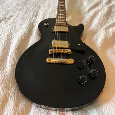 Gibson Les Paul Studio ‘96-‘98 - Black and Gold **w/ soft case** image 6