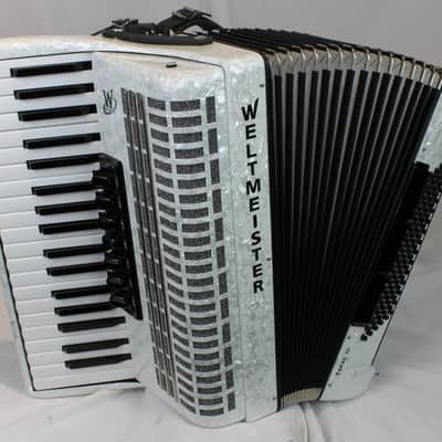NEW White Weltmeister Topas III Piano Accordion LMM 37 96 image 1