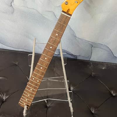 Squier Classic Vibe 60s Loaded Custom Telecaster Neck Vintage Tint with Slab Fingerboard image 2