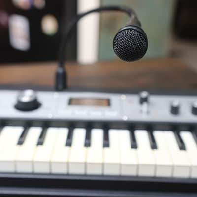 Korg MicroKORG XL 37-Key Synthesizer/Vocoder 2010s - Black image 8