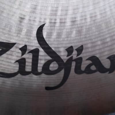 Zildjian 14" A Series New Beat Hi-Hat Cymbals (Pair) 2013 - Present - Traditional image 11