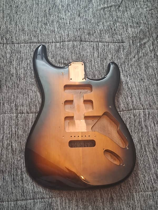Fender Squier classic vibe sunburst body image 1