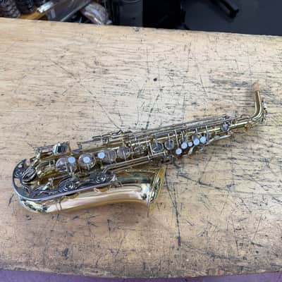 Used Yamaha YAS-23 Alto Sax Saxophone with Case Mouthpiece Neck Strap Just Serviced image 2