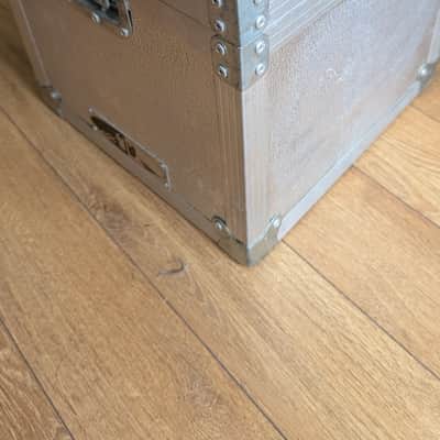 DMC 12" Flight case 1989 - Silver image 8