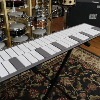 Pearl EM1 malletSTATION 3.0 Octave Adjustable Range Electronic Mallet Controller image 5