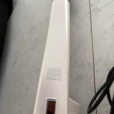 Roland AE-10 Aerophone Digital Wind Instrument 2018 - Present - White image 2
