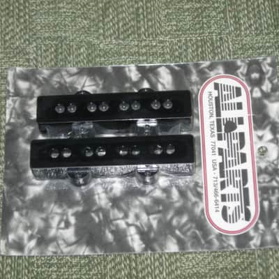 new in package A+ Allparts PC-0953-023, Pickup Cover Set for Jazz Bass / J Bass (2 piececs) Black, plastic (from 2020s) screws are NOT included- but they're availabe for sale upon request image 18