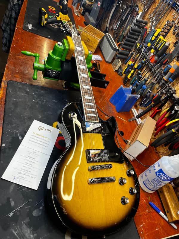 Gibson Les Paul Studio 2018 - Vintage Sunburst image 1