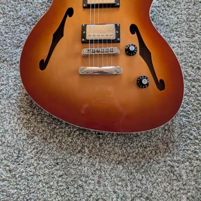 Squier Affinity Starcaster Deluxe 2024 - Present - Sienna Sunburst image 2