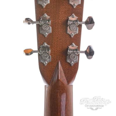 Martin HD28V 2004 image 3