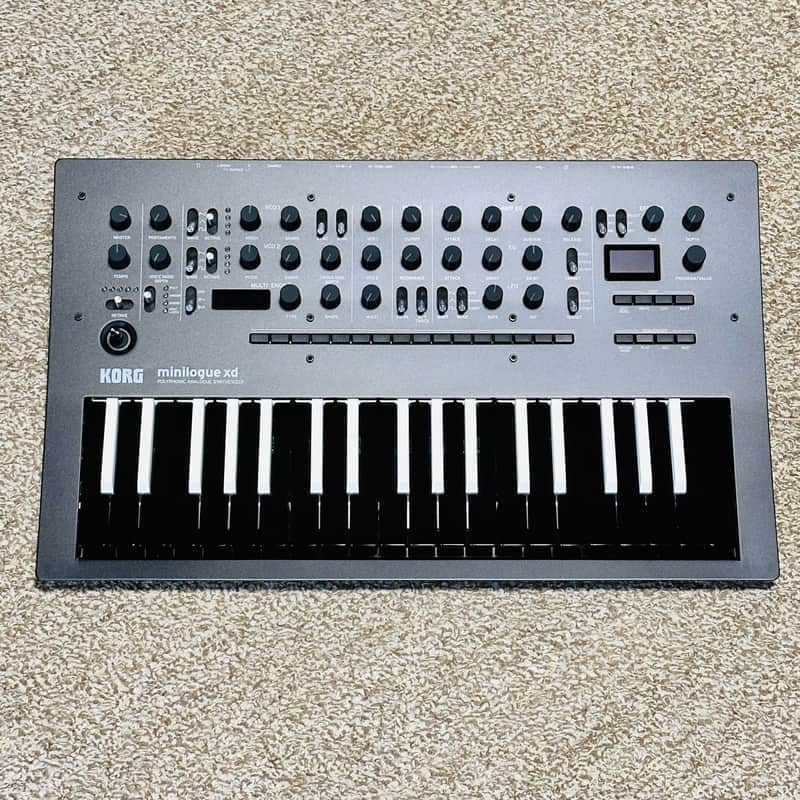 Korg Minilogue XD BW Inverted image 1