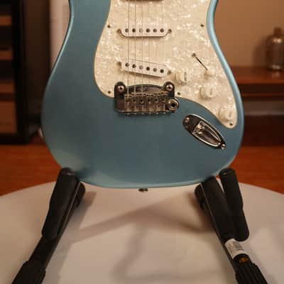 2001 G&L Legacy USA - Lake Placid Blue Metallic image 4