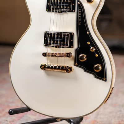 Duesenberg Fantom A Electric Guitar - Aged White with Hardshell Case - Demo image 4