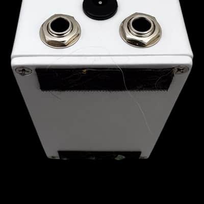 Mythos Pedals Positron Cascading Amplifier Distortion 2022 - Present - White X6743 image 4