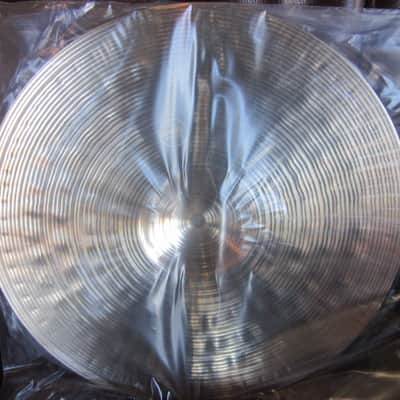 Paiste 14" Signature Dark Crisp Hi-Hat Cymbal Pair 0004006414 image 5