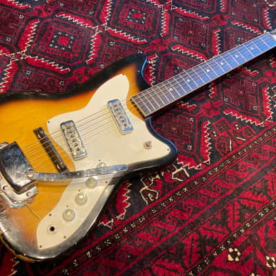 1972 Harmony H15 Silhouette / Bobkat with Goldfoils and original case image 1