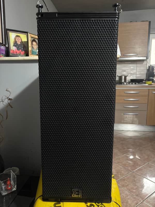 Martin Audio Martin Audio WPS 2 x 8" Passive Three-way Line Array 2022 image 1