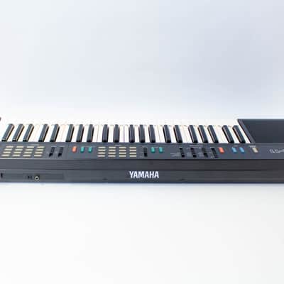 Yamaha PSR-11 Keyboard Electronic Synth Piano with Case, Stand, PSU, Manual Bild 8
