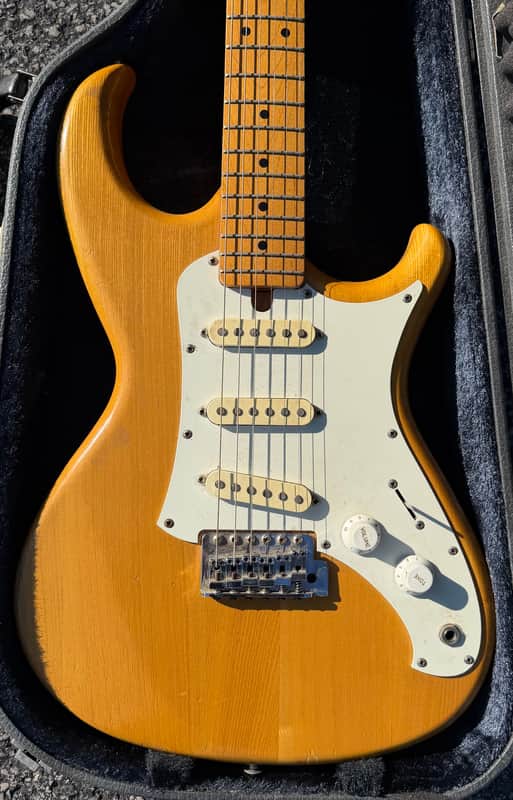 Early Aria Pro II RS Electric Guitar w/Flamed Maple Neck imagen 1
