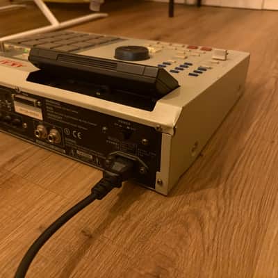 Akai MPC2000XL original manual 8 outs CF cards reader max ram image 11