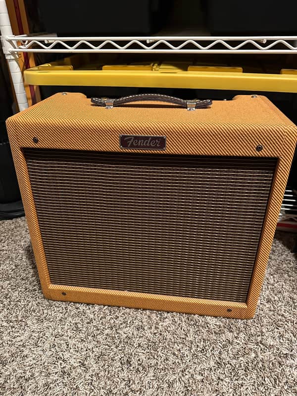 Fender Blues Junior Lacquered Tweed 15-Watt 1x12" Guitar Combo 2016 - Present - Lacquered Tweed image 1